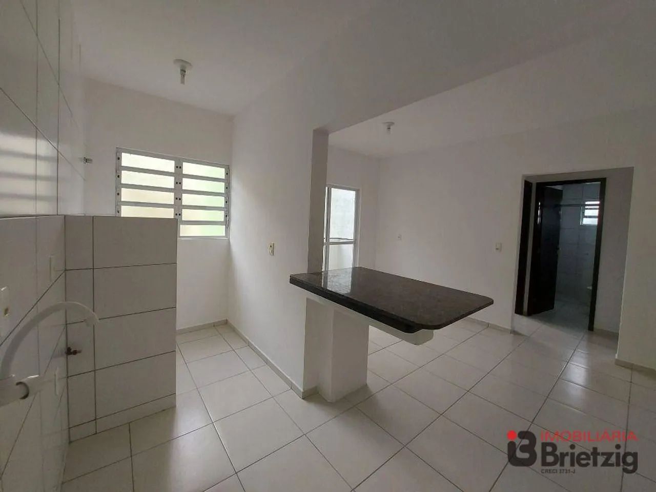Apartamento com 2 dormitórios para alugar, 55 m² por R$ 1.200 +taxas/mês - Itaum - Joinvil - Foto 9