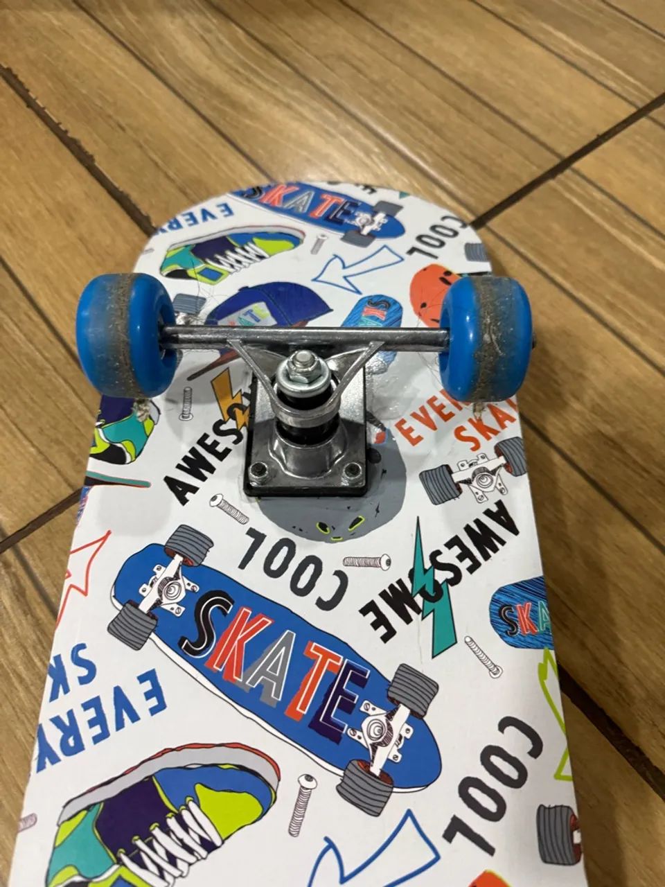 Skate e capacete  - Foto 3