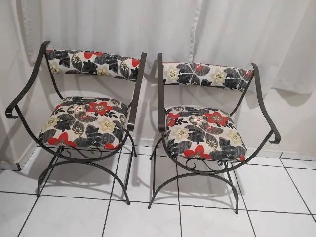 Cadeiras de ferro, forradas!