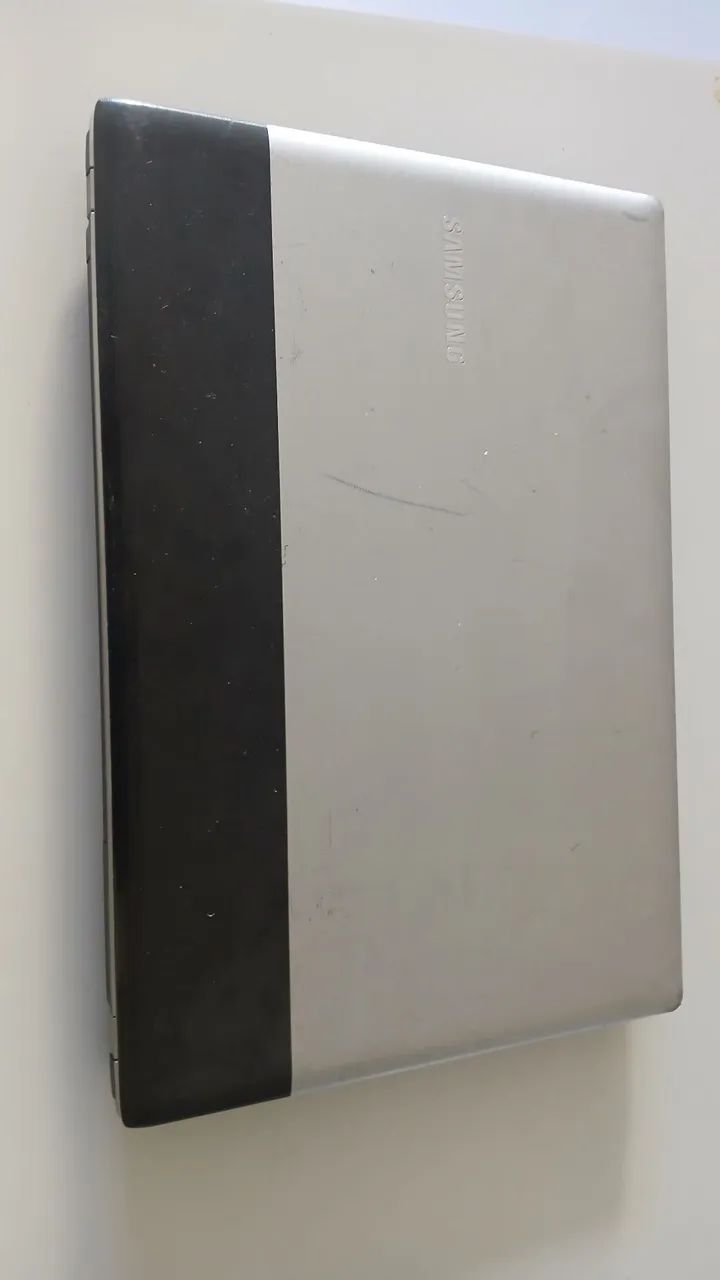 Notebook sansung usado pra aproveitamento de peças " não funciona" - Foto 2