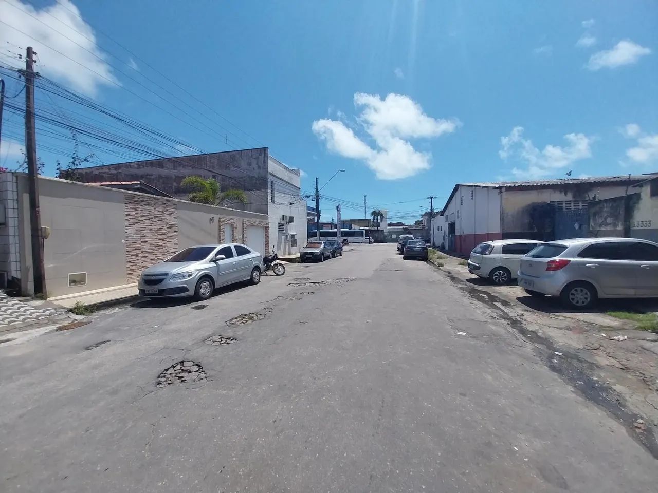 (LJ2290) Loja localizada próximo a Av. Francisco Sá, medindo 200m² - Foto 3