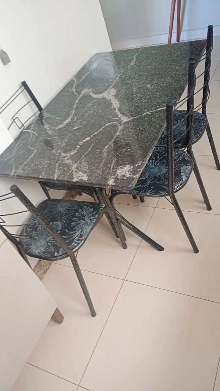 Mesa com tampo de mármore  - Foto 4