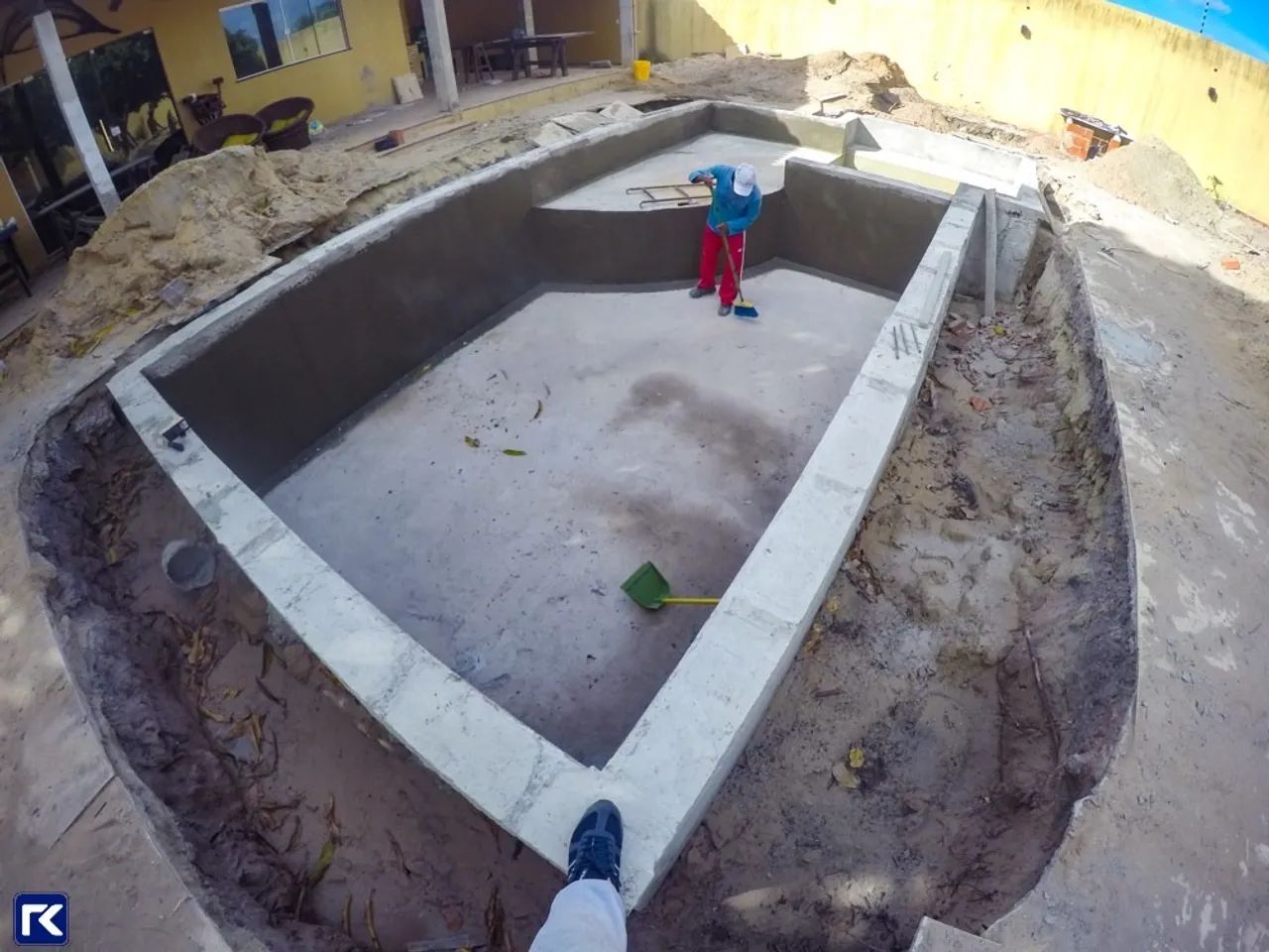 Vai Fazer uma Piscina? Executamos a Obra Completa - Foto 5