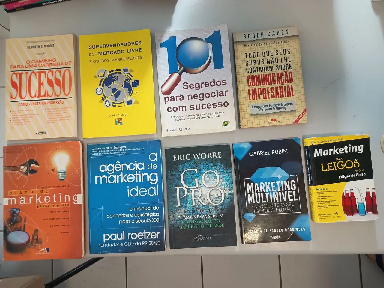 Livros diversos desapegando 