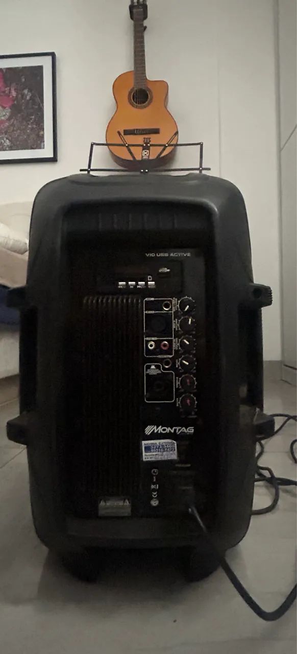 Caixa ativa 200 watts