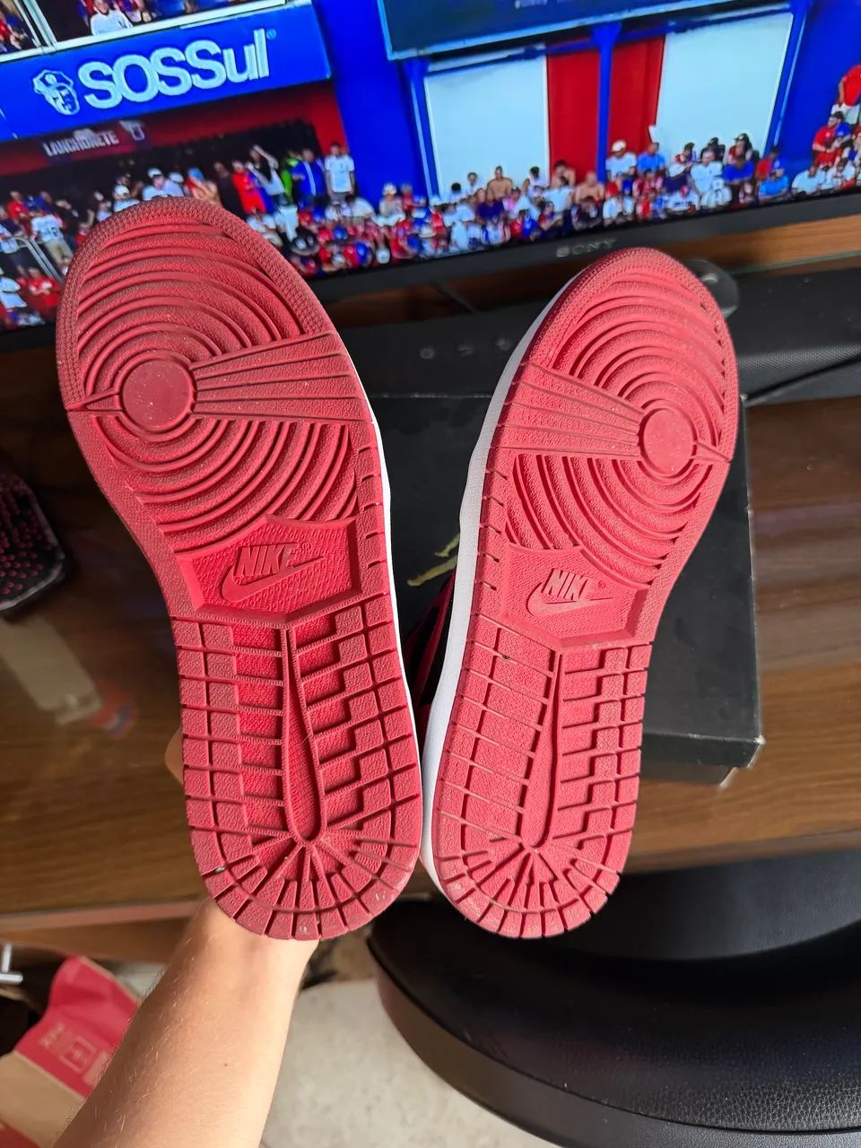 Tênis Air Jordan 1 Low Reverse Bred - Foto 4