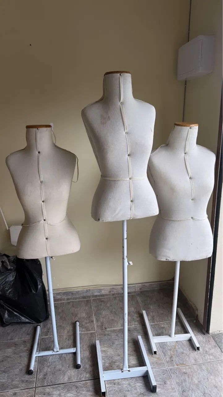 3 MANEQUINS DE LOJA À VENDA 