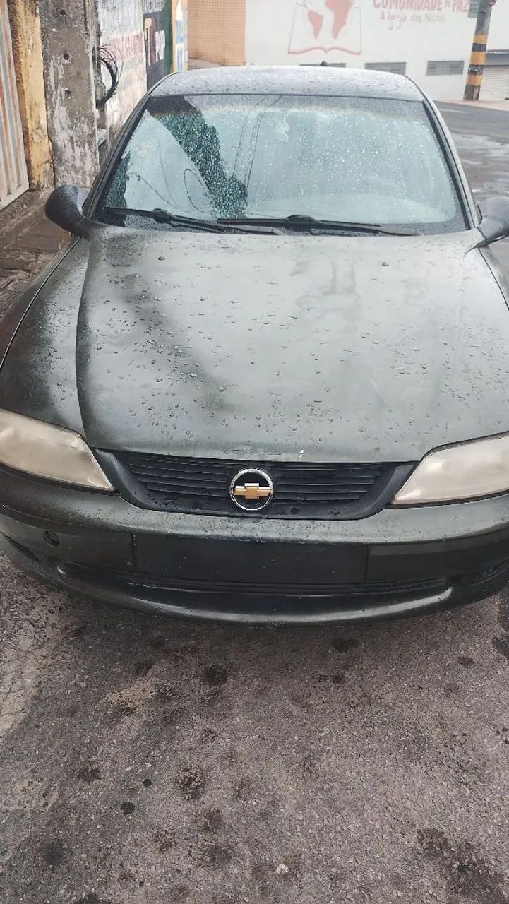 Chevrolet Vectra CD 2.2 16V / 2.0 16V Mec./aut. 2000