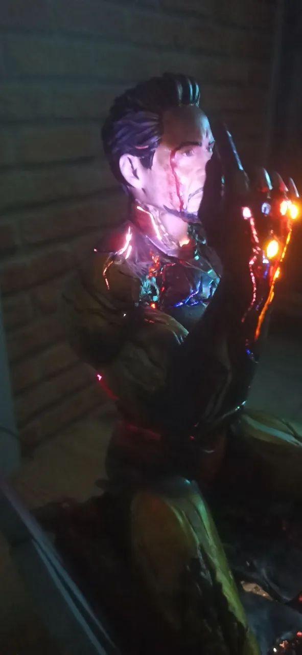 (Iron Man) Endgame - 47cm com LEDs e Pintura Customizada - Foto 2