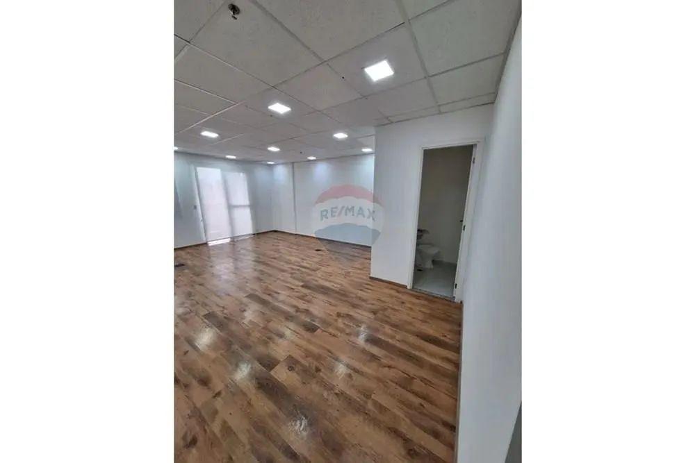 Sala comercial com 40 metros e 1 vaga para Alugar no Think Bussiness Center na Barra Funda