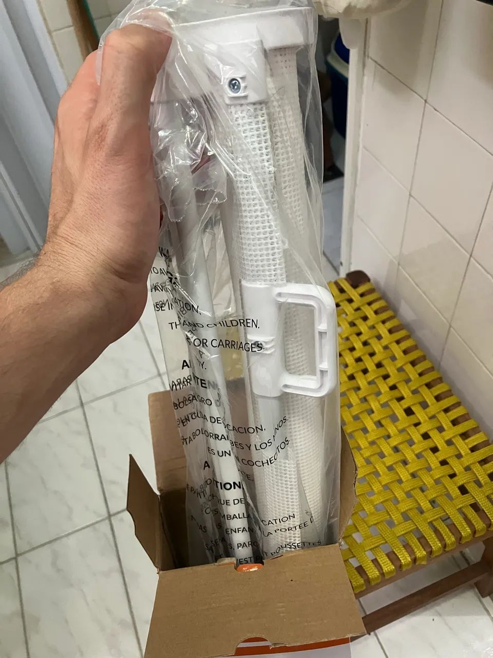 Grade de proteção retrátil 86x150cm - Foto 4