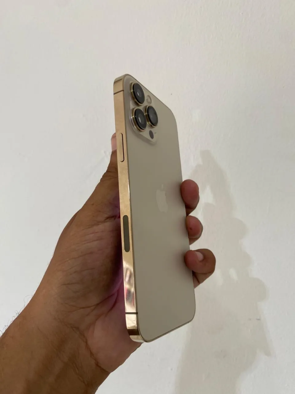 iPhone 13 Pro Gold 256gb EXTRA - Celulares e Smartphones