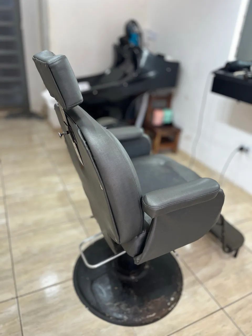 Cadeira de barbeiro reclinável 