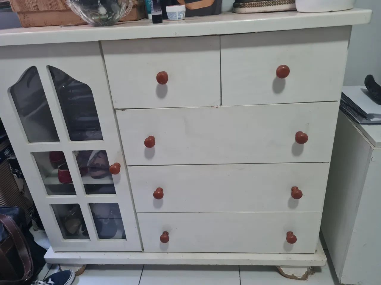 Vendo cômoda provençal madeira laca 