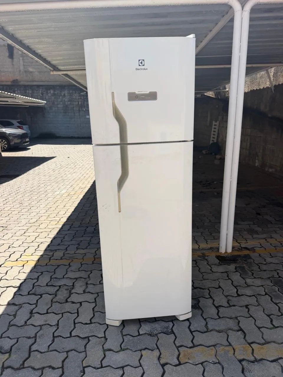 Vendo geladeira 