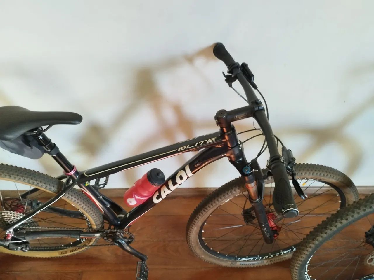 Bicicleta Caloi elite  - Foto 2