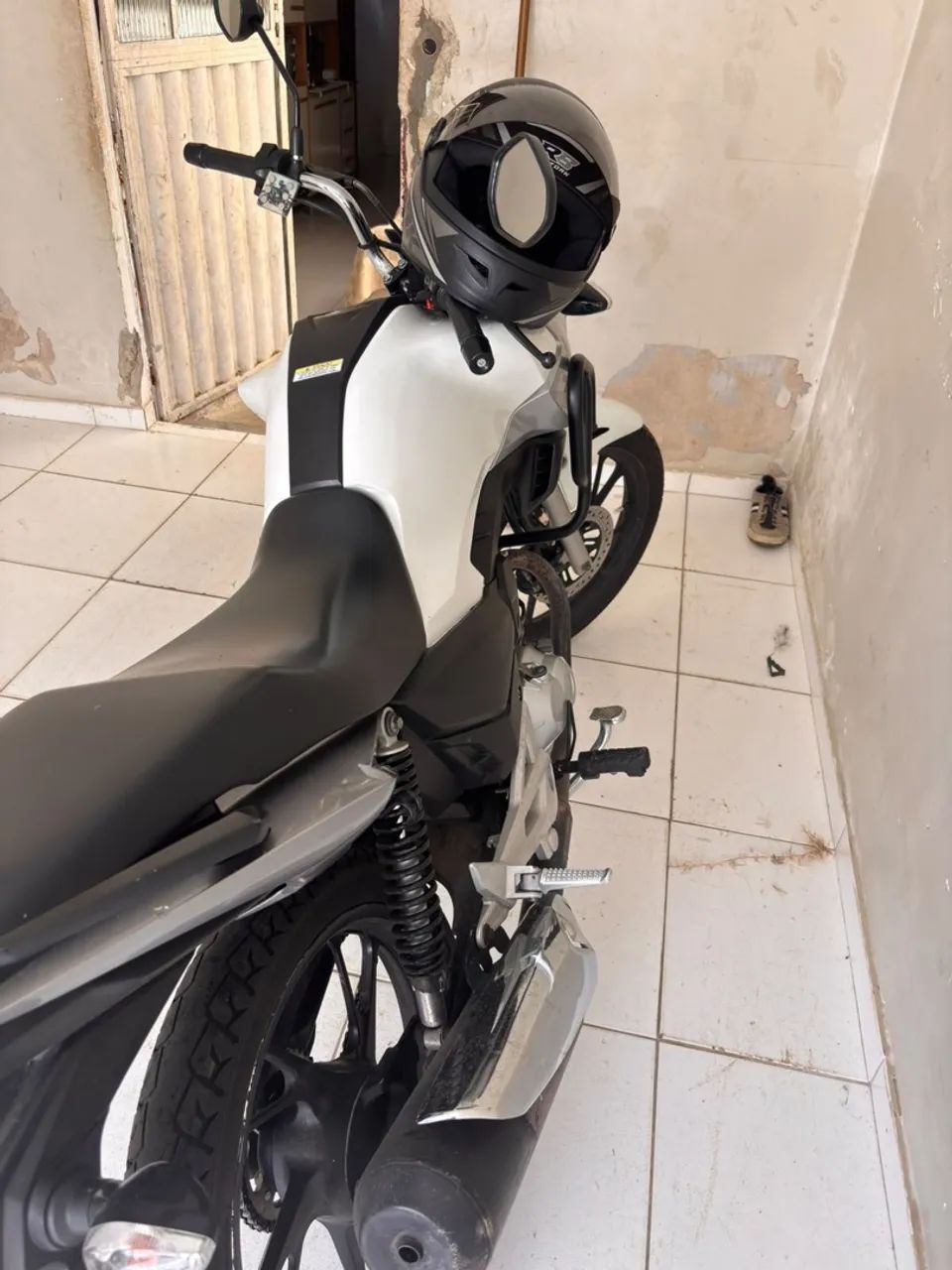 Vendo 160 Cargo muito Conservada. - Foto 3