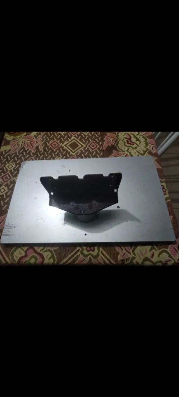 Base para TV da marca Panasonic*usada*!