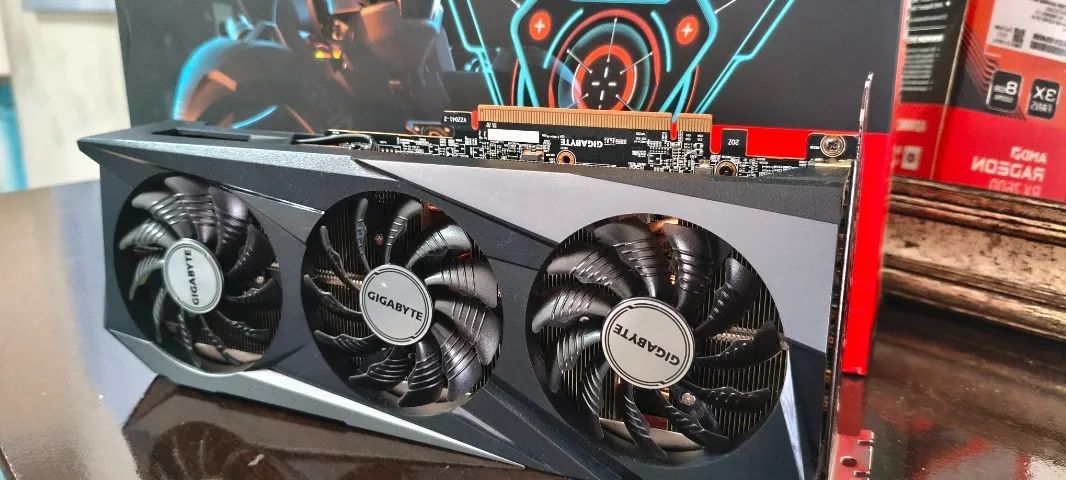 Gigabyte RX 7600 8Gb - Foto 3