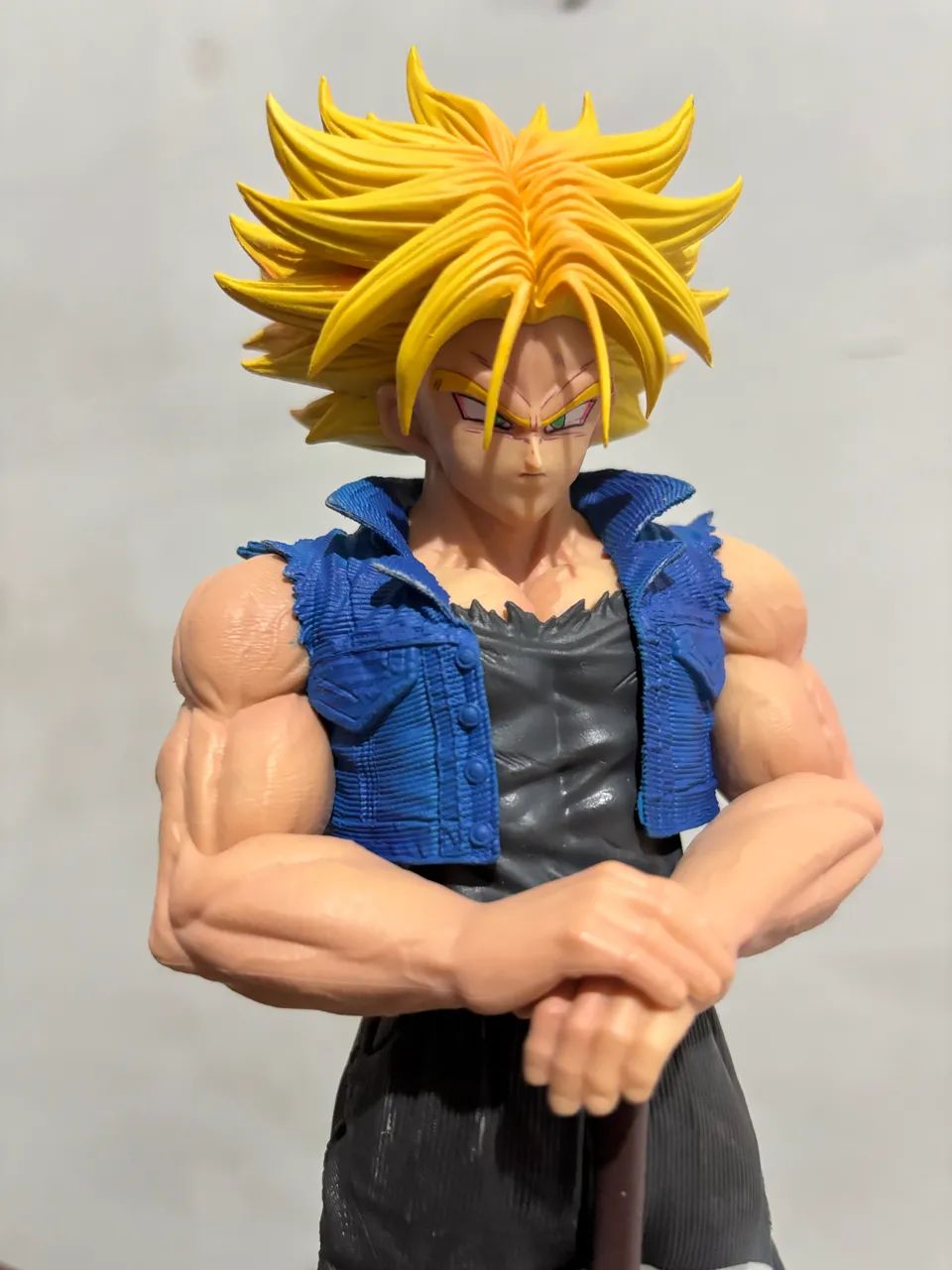 Action figure dragon ball - trunks ss