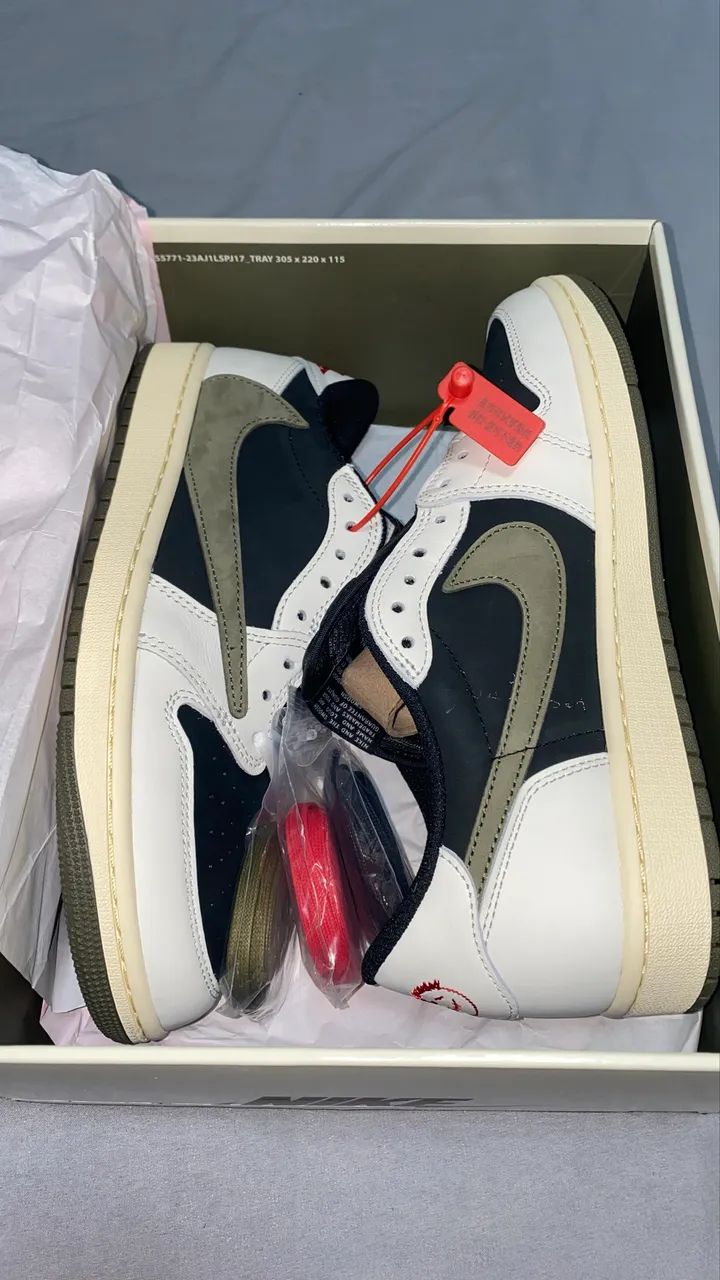 ? TRAVIS SCOTT x JORDAN 1 LOW ?OLIVE? - Foto 3