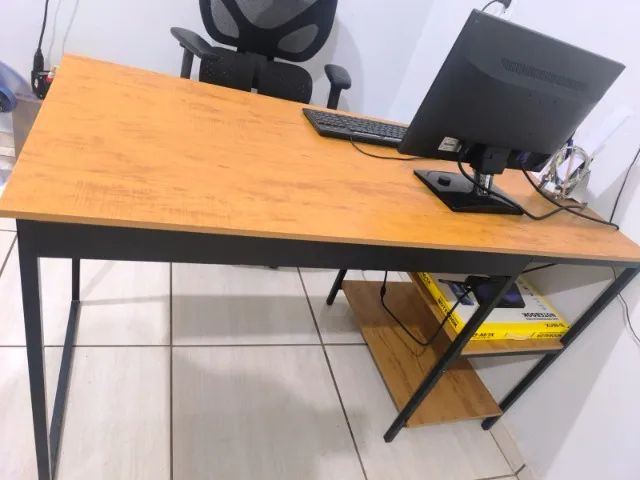 mesa de estudo462815283486412800