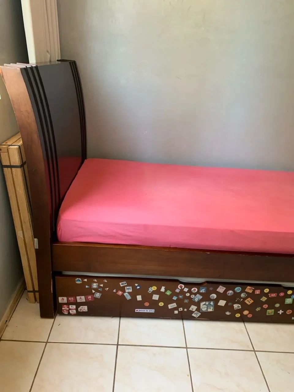 Cama dupla de madeira solteiro - Foto 3