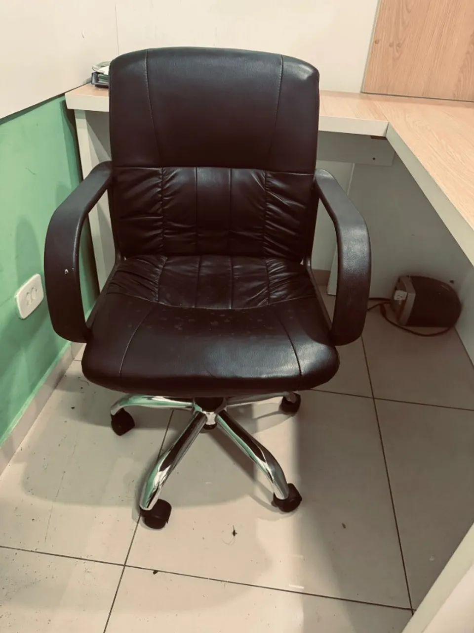 CADEIRAS ESCRITÓRIO 200,00 (CADA) - Foto 4