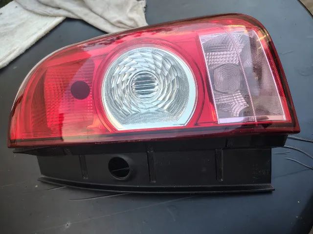 Lanterna Renault Duster 2014 original LD - Foto 2