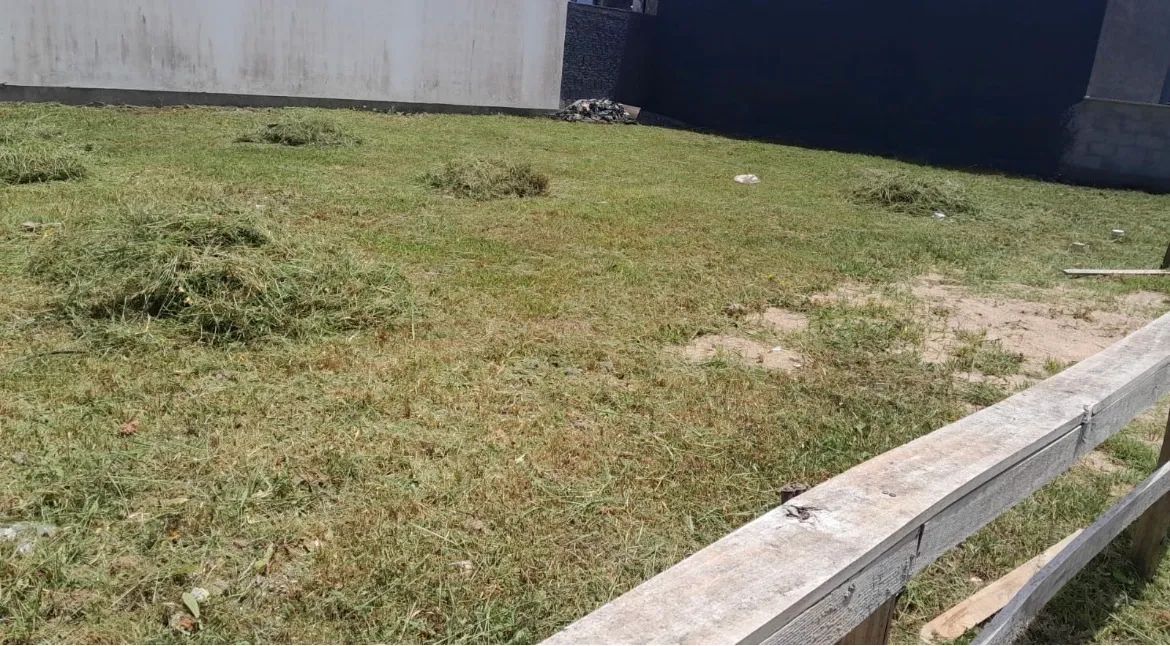 Vendo terreno 325m2 com galpão construído no fundo de 8x8,60 - Foto 3