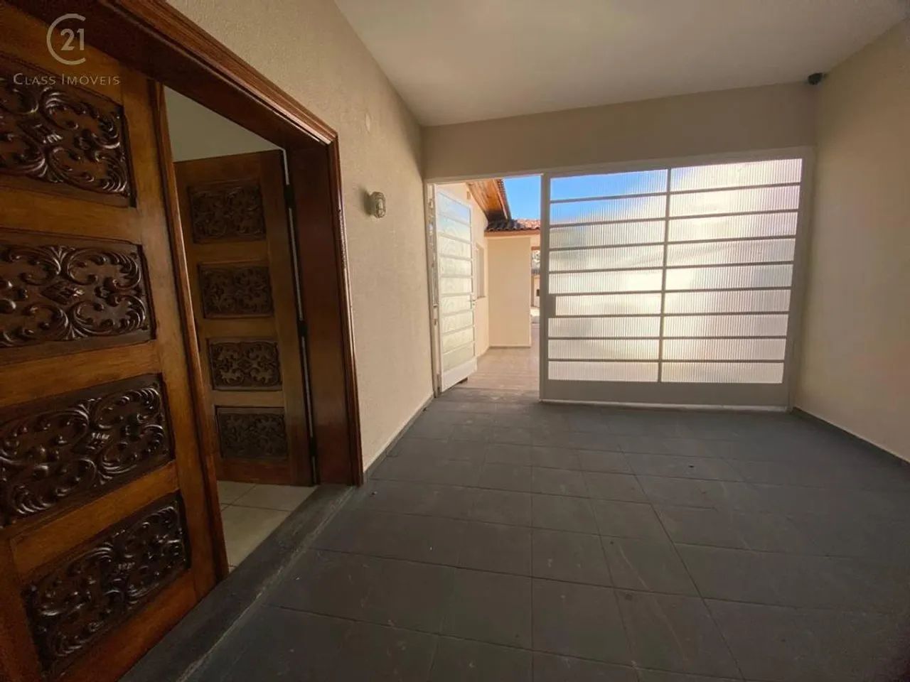 Casa para alugar em Londrina, Centro, com 3 quartos, com 213 m² - Foto 3