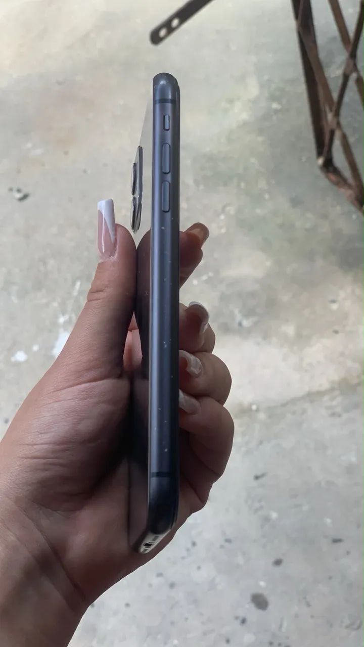 iPhone 11 preto - Foto 2