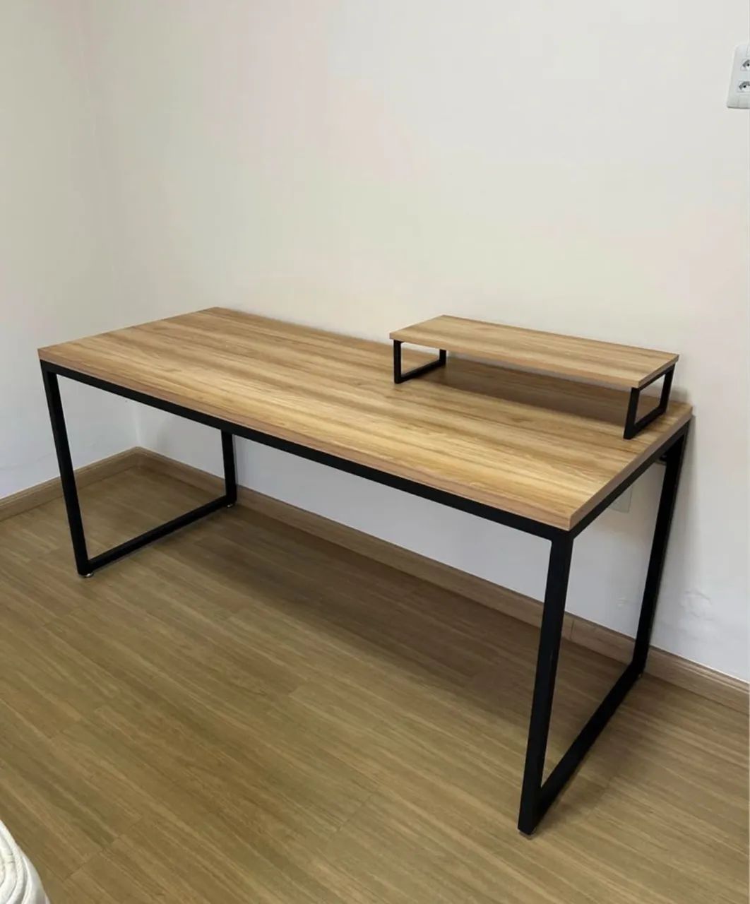 Mesa estilo industrial para escritório - Foto 3