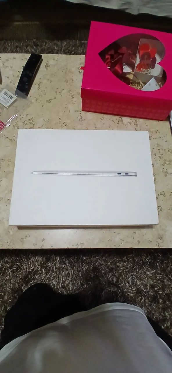 Caixa macbook air M1 13'