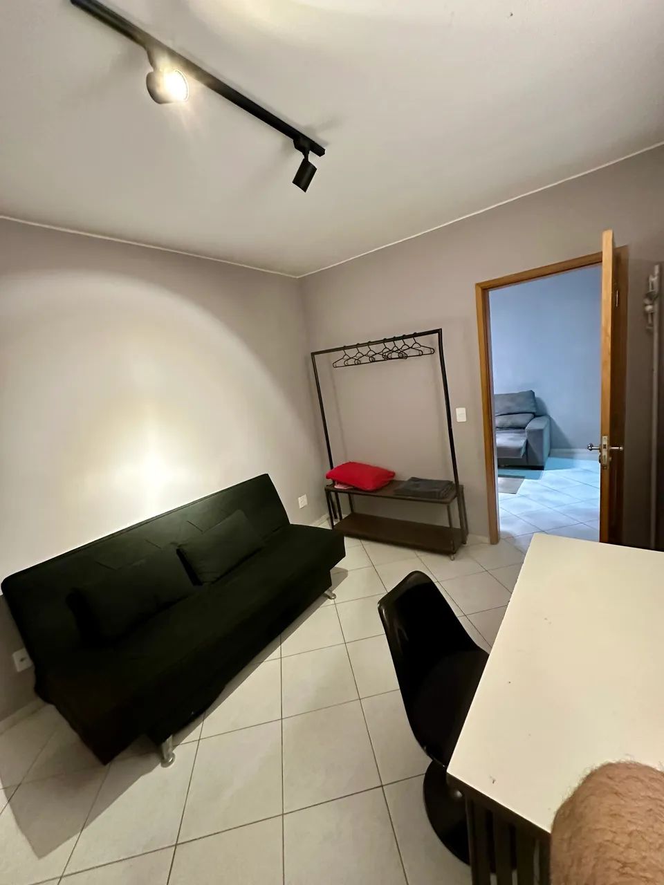 Apartamento à 2 minutos do centro de ANÁPOLIS  - Foto 2