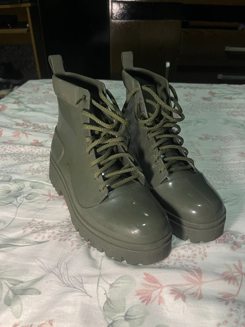 Bota verde feminina - Foto 2