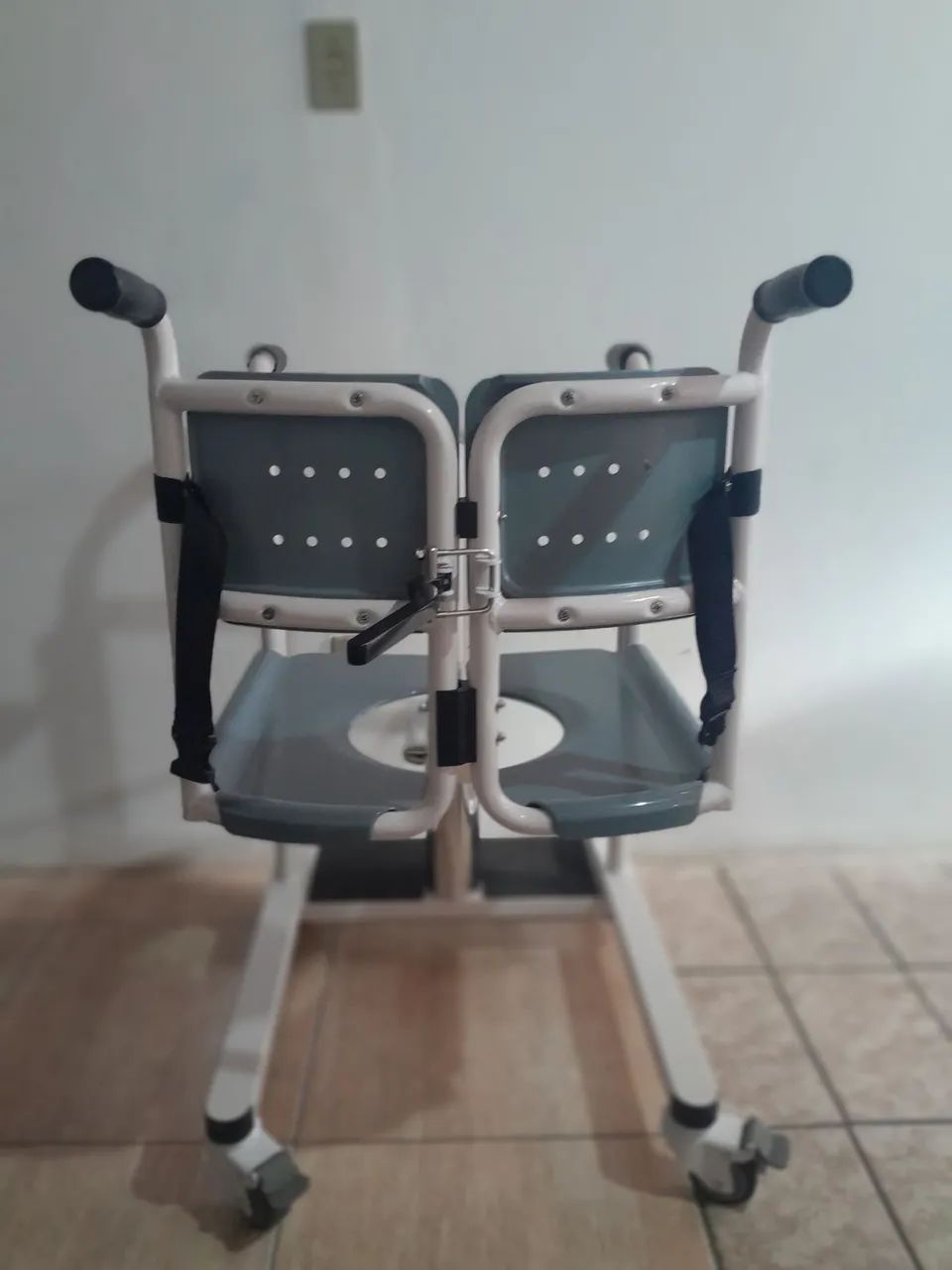 Cadeira de transferência  - Foto 2