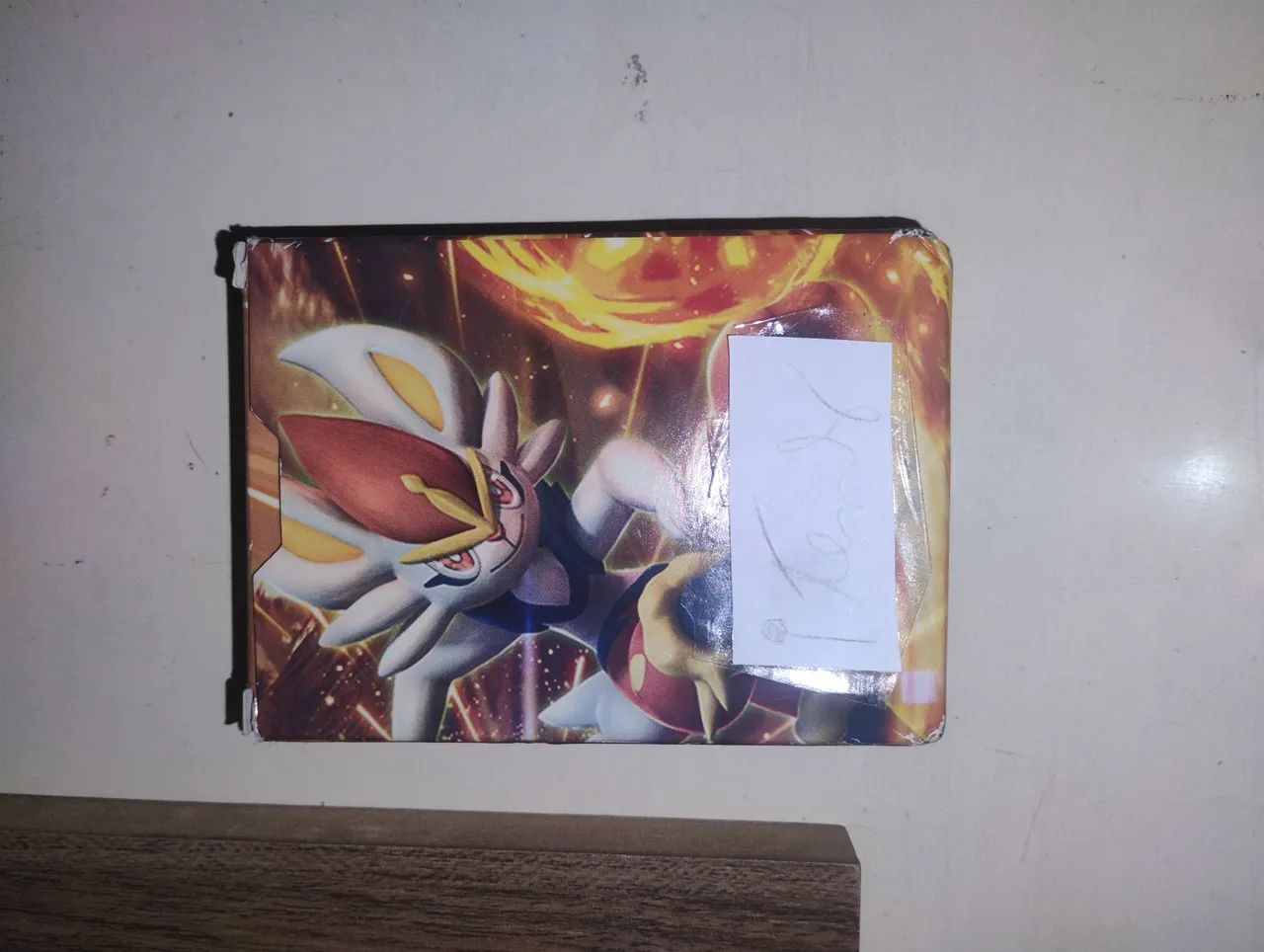 Caixa com somente cartas de itens de Pokémon 
