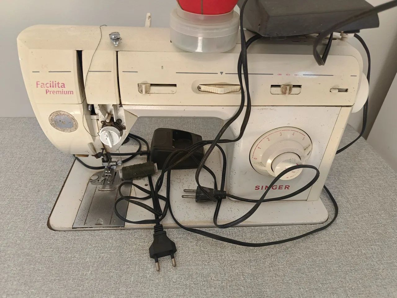 Máquina overloque e reta caseira  - Foto 3