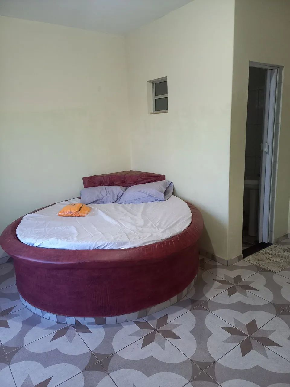 Alugo quarto com banheiro na Samambaia Sul  - Foto 4