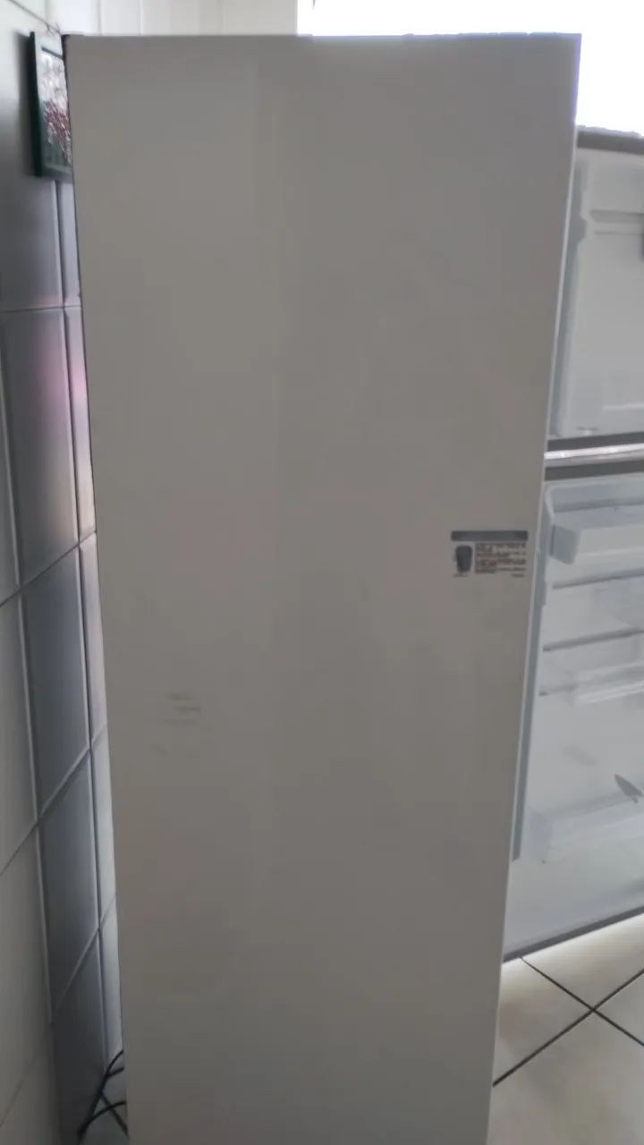 Geladeira Eletrolux Inverter  - Foto 3