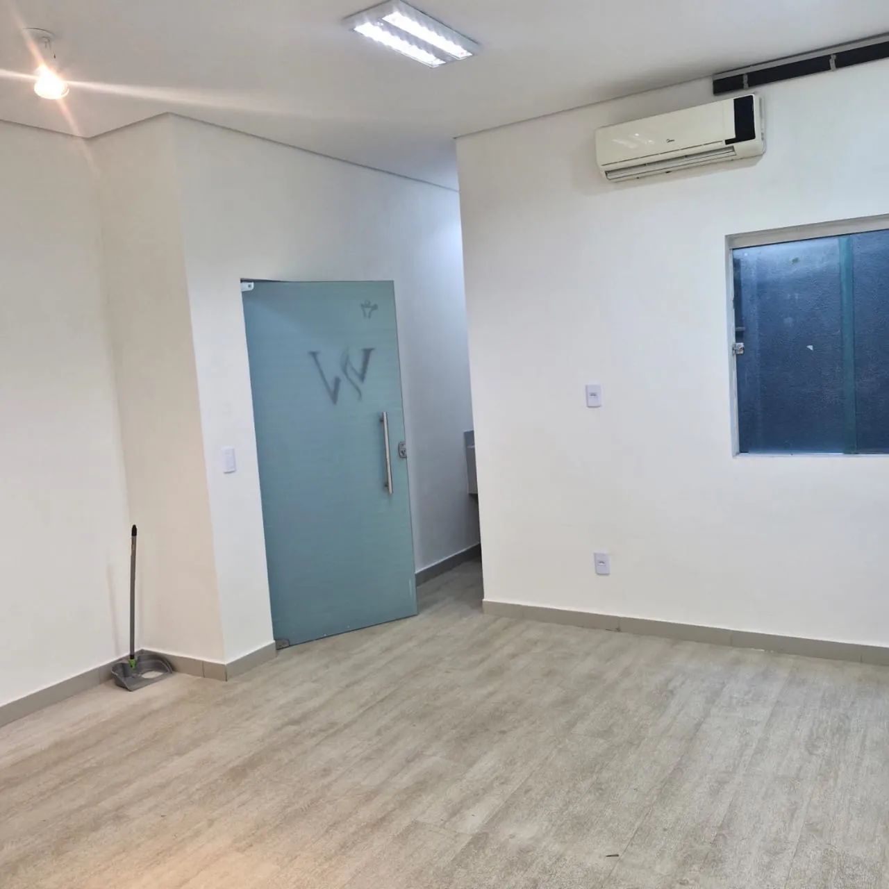 Sala comercial (aluguel) alto padrão  - Foto 2