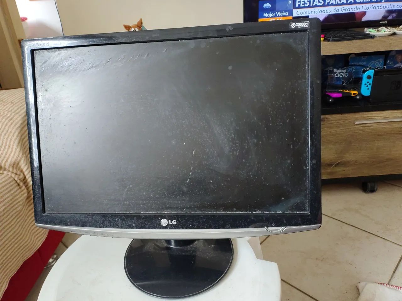 Monitor usado flatron w22527q 19 pol