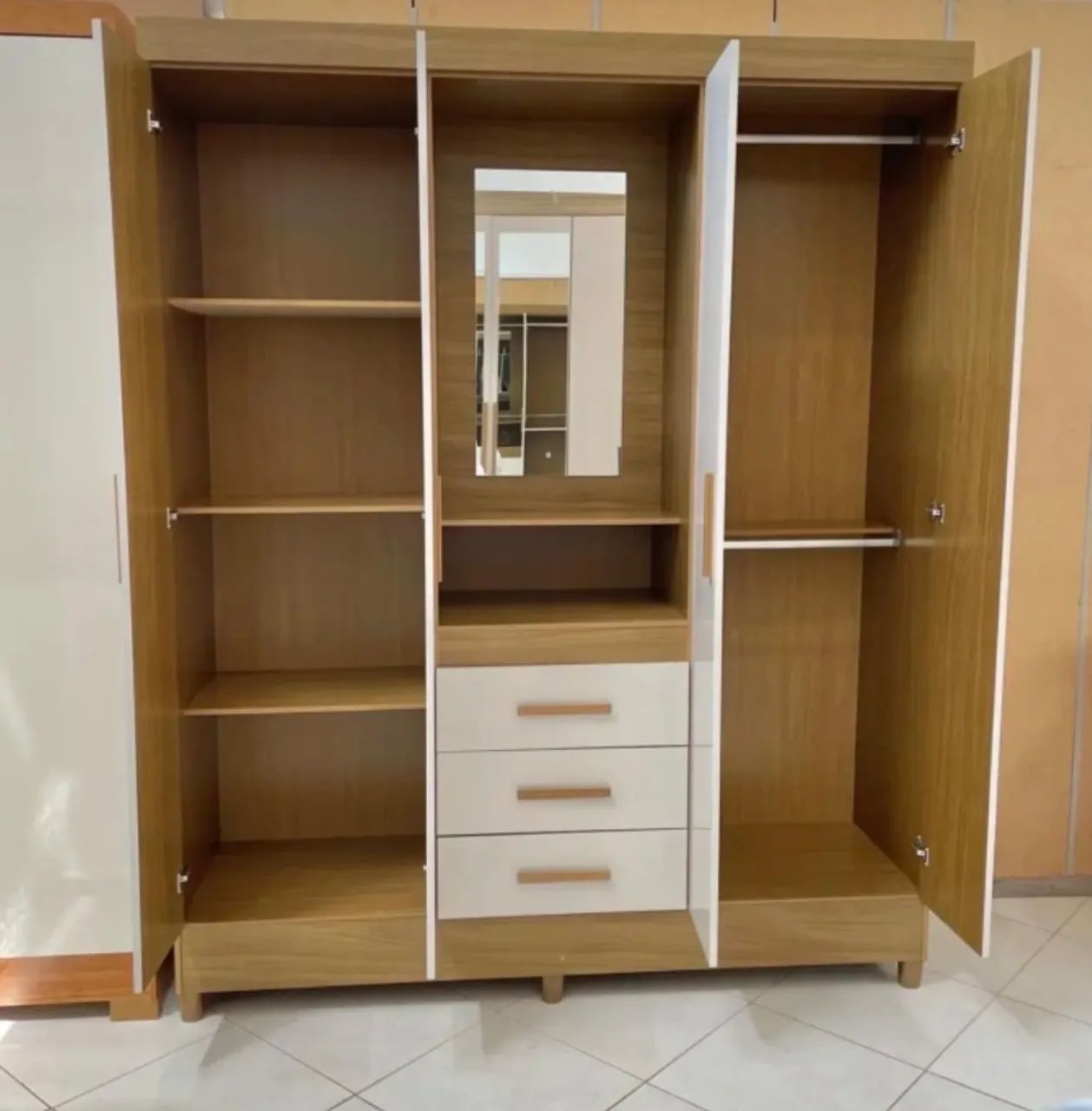 GUARDA ROUPA CAPELINHA COM ENTREGA E MONTAGEM POR NOSSA CONTA - Foto 2