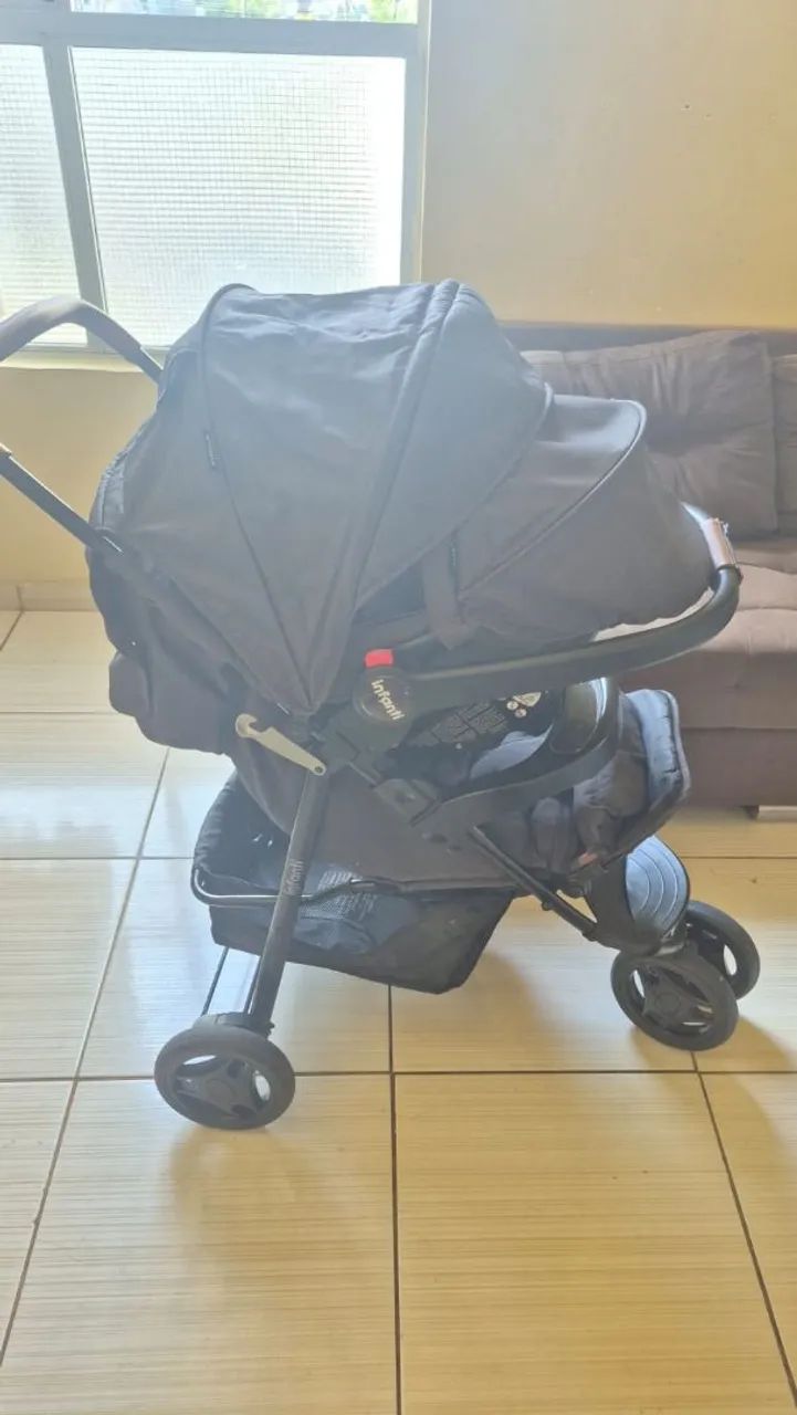 Carrinho de bebe com bebe conforto  - Foto 3