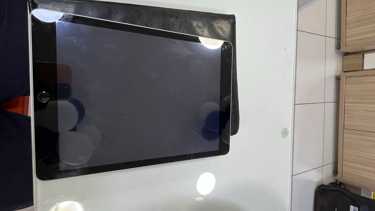 Vendo iPad 128gb em ótimo estado de conservação  - Foto 2