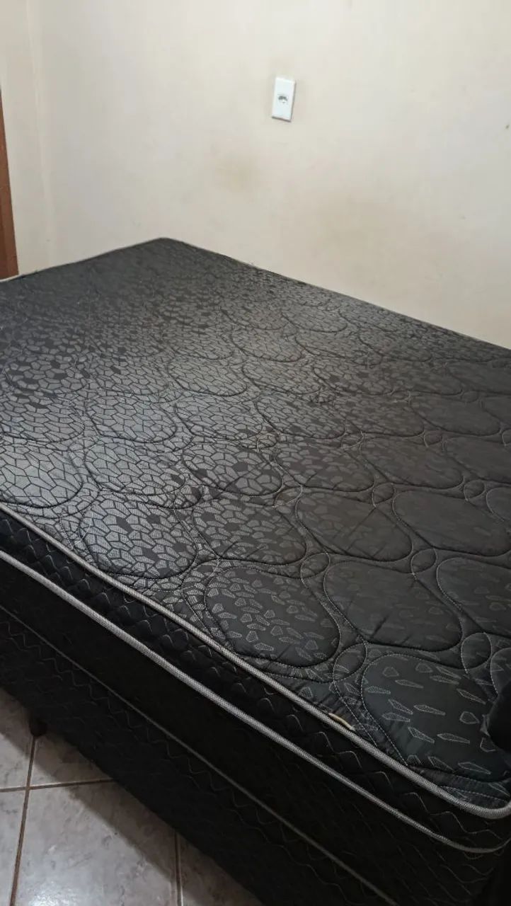 Vendo uma cama semi nova  - Foto 2