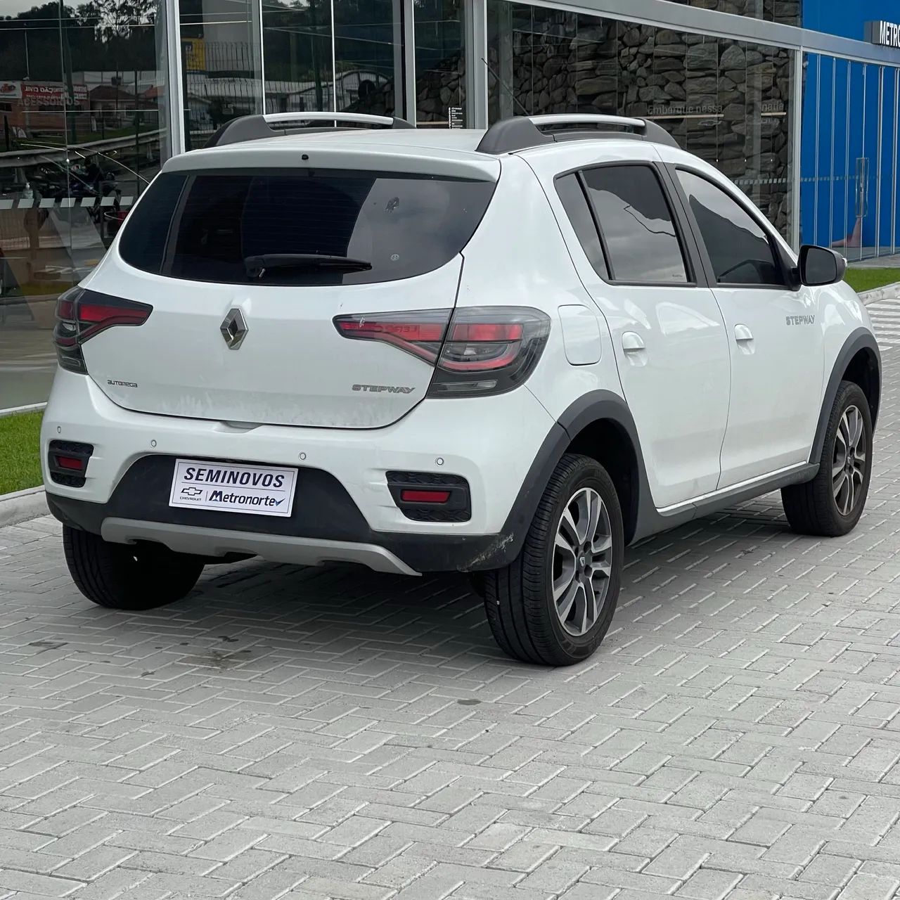 Renault Stepway Iconic Flex 1.6 16V Aut. 2024 - Foto 2