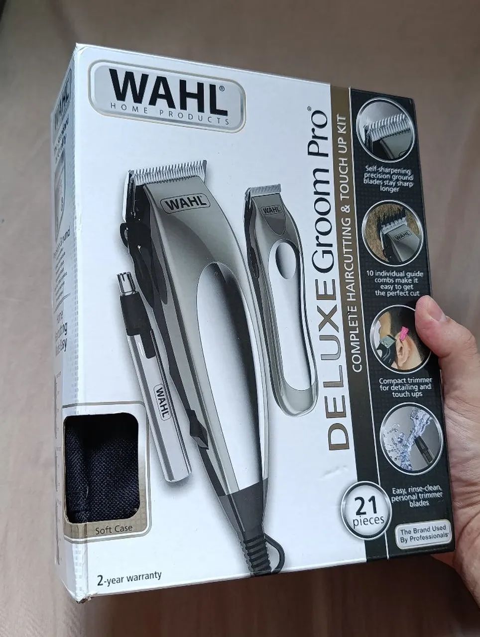 Kit Barbeiro Profissional Wahl Deluxe - Máquinas de Barbear, tesoura, pente e clipes