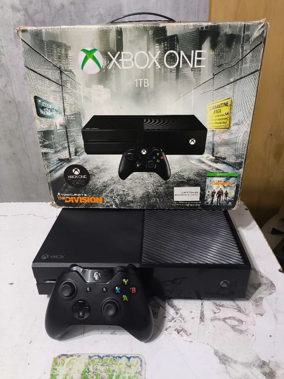 Xbox one FAT 1 tera EDIÇÃO The devision 